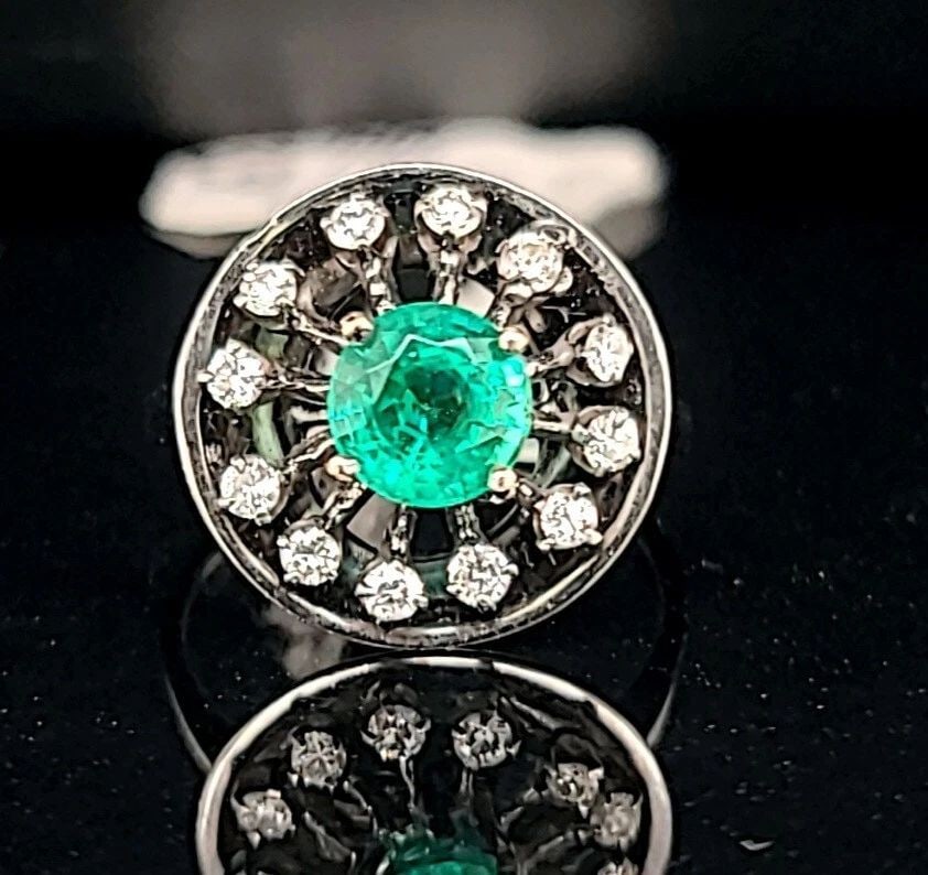 VINTAGE 14K WHITE GOLD RING NATURAL ROUND SHAPE EMERALD 1.05CT (1 of 2)