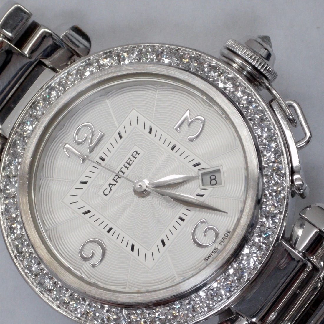 W/PAPERS CARTIER PASHA MIDSIZE 32 MM 18K WHITE GOLD DIAMOND BEZEL WATCH 2398: W/PAPERS CARTIER PASHA MIDSIZE 32 MM 18K WHITE GOLD DIAMOND BEZEL WATCH 2398 Condition: Pre-owned - Good: This item has been gently used but is in good condition. It might have a few signs ... Read mo