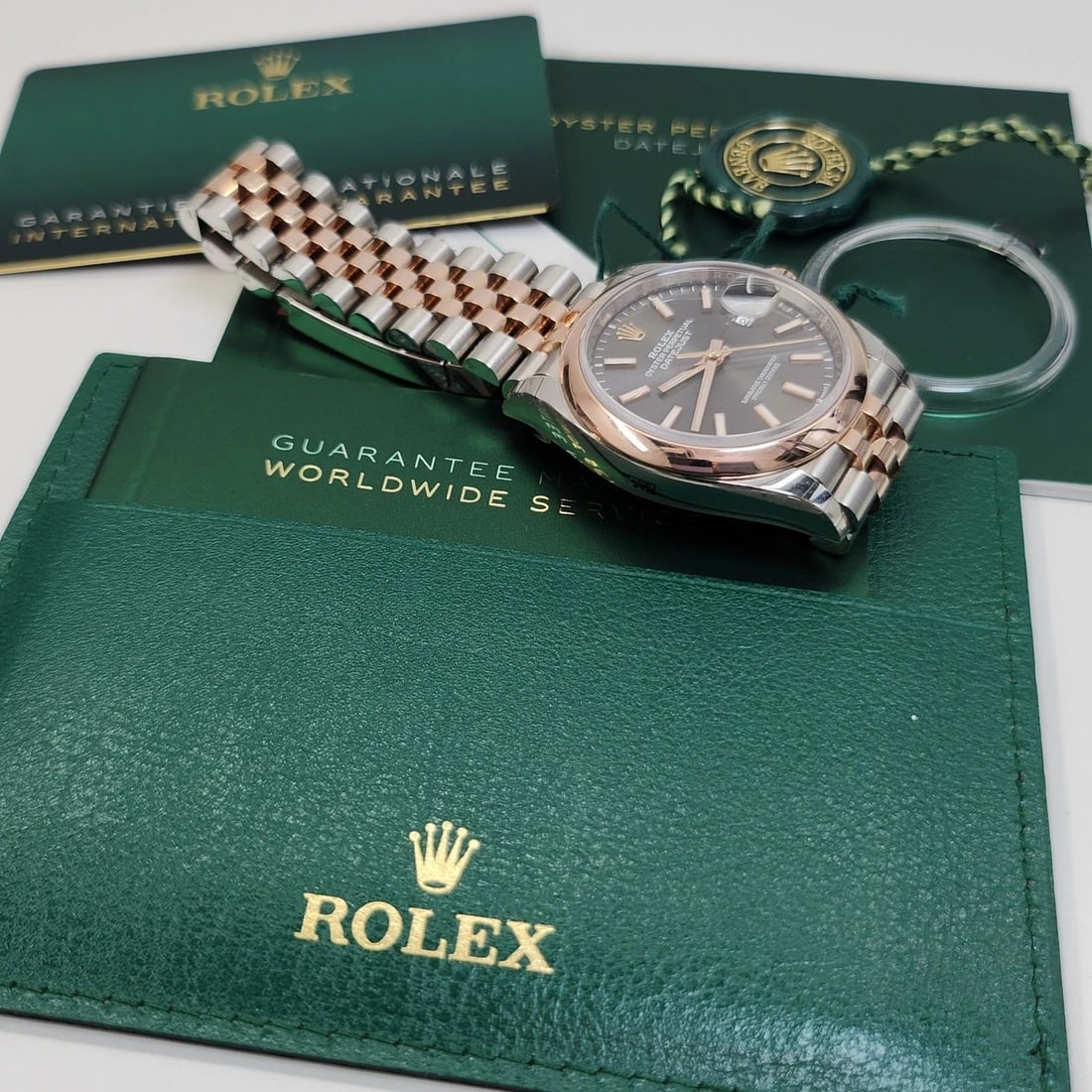 FULL STICKER 2025 ROLEX DATEJUST 36MM 18K EVEROSE GOLD JUBILEE GREY WATCH 126201 (1 of 2)