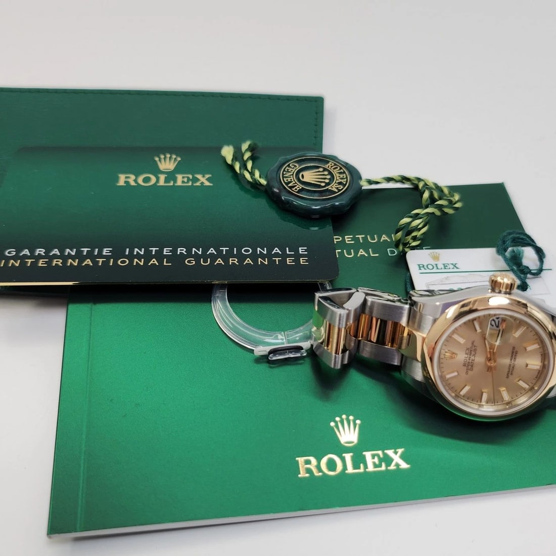 WCARD 2025 ROLEX LADY DATEJUST 28MM STEEL 18K YELLOW GOLD CHAMPAGNE WATCH 279163 (1 of 2)