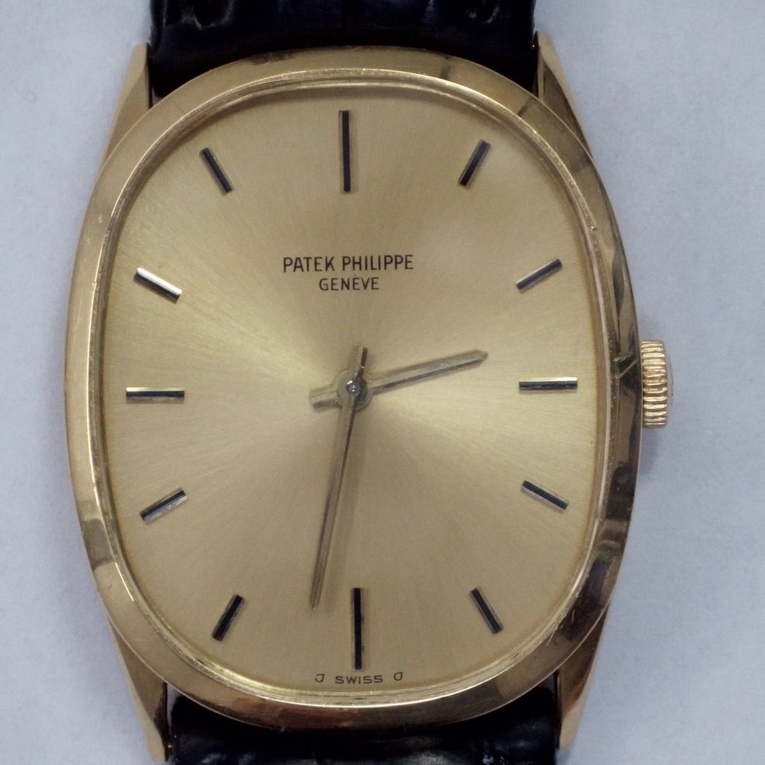 PATEK PHILIPPE ELLIPSE 27X34 MM 18K YELLOW GOLD MANUAL CHAMPAGNE DIAL WATCH 3546 (1 of 2)