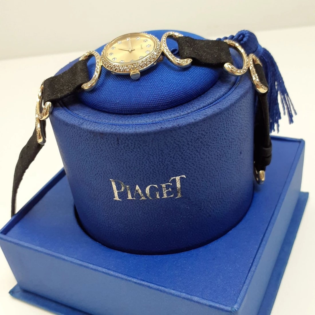 FULL SET PIAGET DANCER LADIES 21 MM 18K YELLOW GOLD DIAMONDS WATCH 4152DB: FULL SET PIAGET DANCER LADIES 21 MM 18K YELLOW GOLD DIAMONDS WATCH 4152DB Condition: Pre-owned - Good: This item has been gently used but is in good condition. It might have a few signs ... Read more