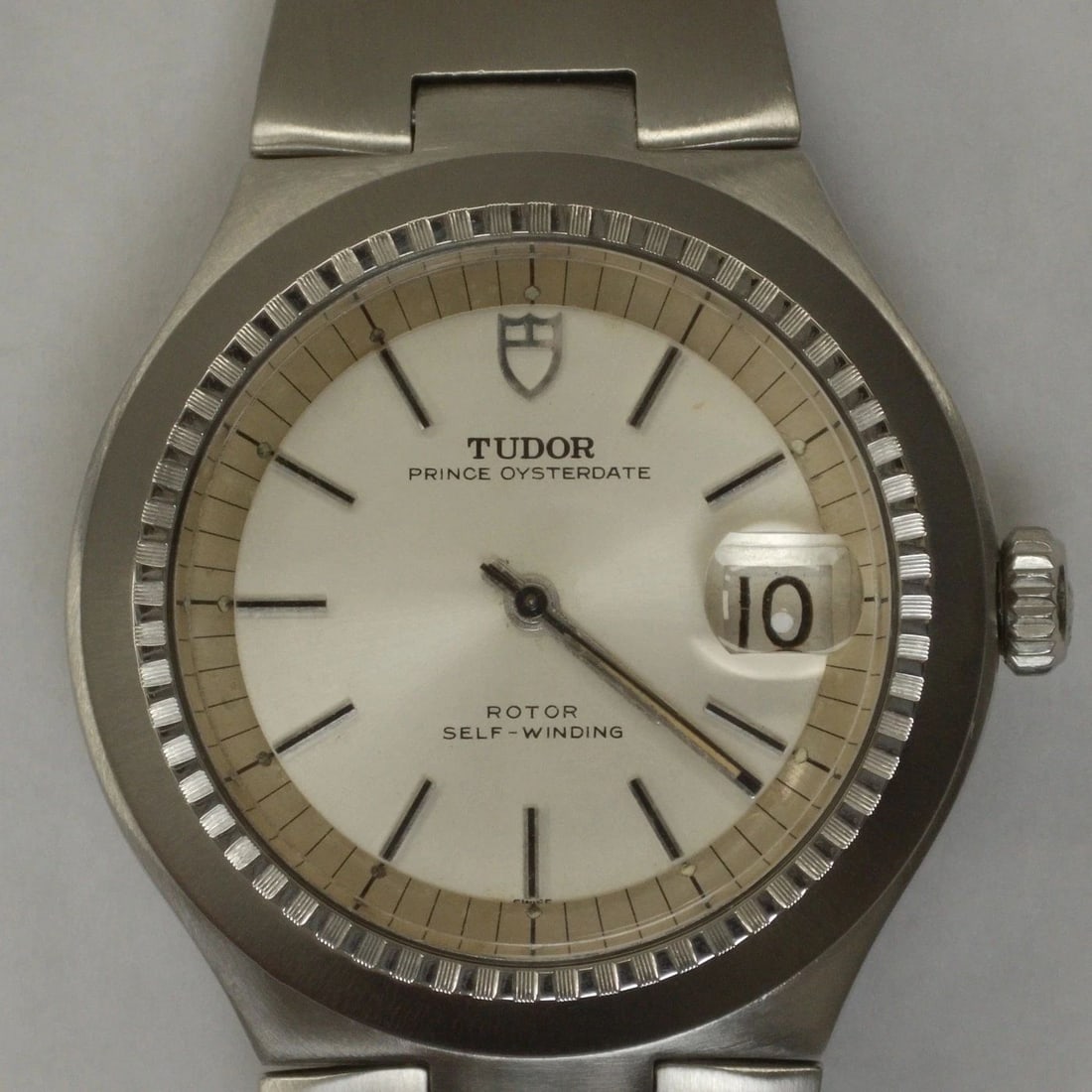 COLLECTABLE TUDOR PRINCE OYSTERDATE 38 MM STEEL AUTOMATIC WATCH 9101-0: COLLECTABLE TUDOR PRINCE OYSTERDATE 38 MM STEEL AUTOMATIC WATCH 9101-0 Condition: Pre-owned - Good: This item has been gently used but is in good condition. It might have a few signs ... Read more abo