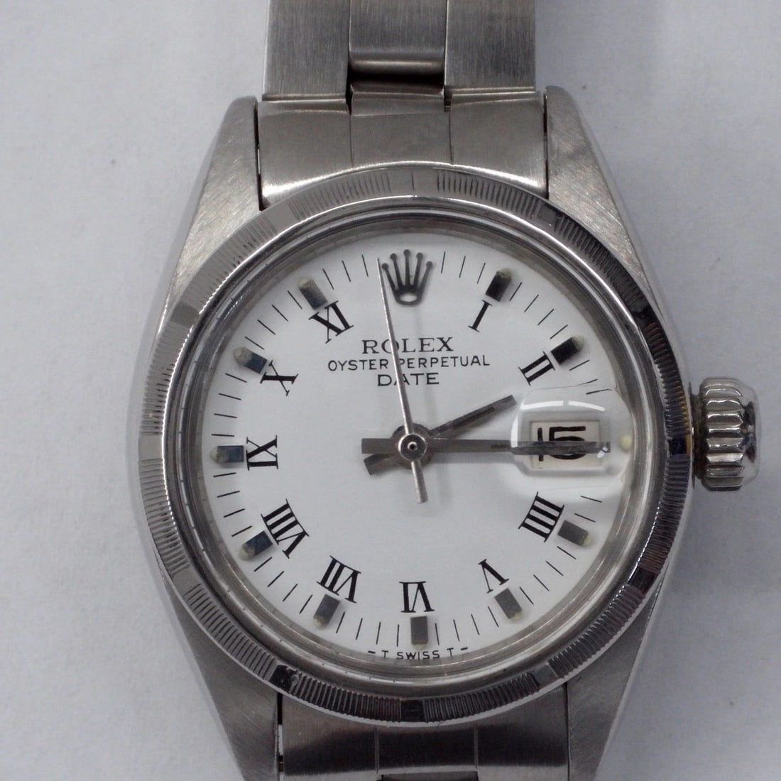 ROLEX LADIES DATE 26 MM STEEL OYSTER WHITE ROMAN AUTOMATIC WATCH 6919 CIRCA 1975 (1 of 2)