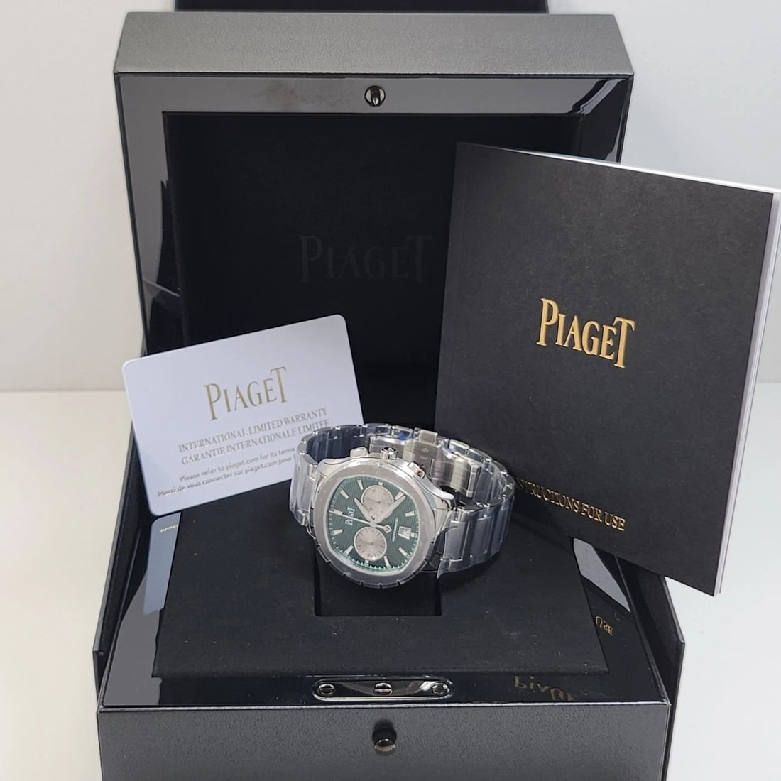 2025 FULL SET PIAGET POLO 42MM CHRONOGRAPH DATE STEEL GREEN DIAL WATCH G0A49024: 2025 FULL SET PIAGET POLO 42MM CHRONOGRAPH DATE STEEL GREEN DIAL WATCH G0A49024 Condition: New with box and papers: This item is brand new and has never been worn. It still has the original ... Read m