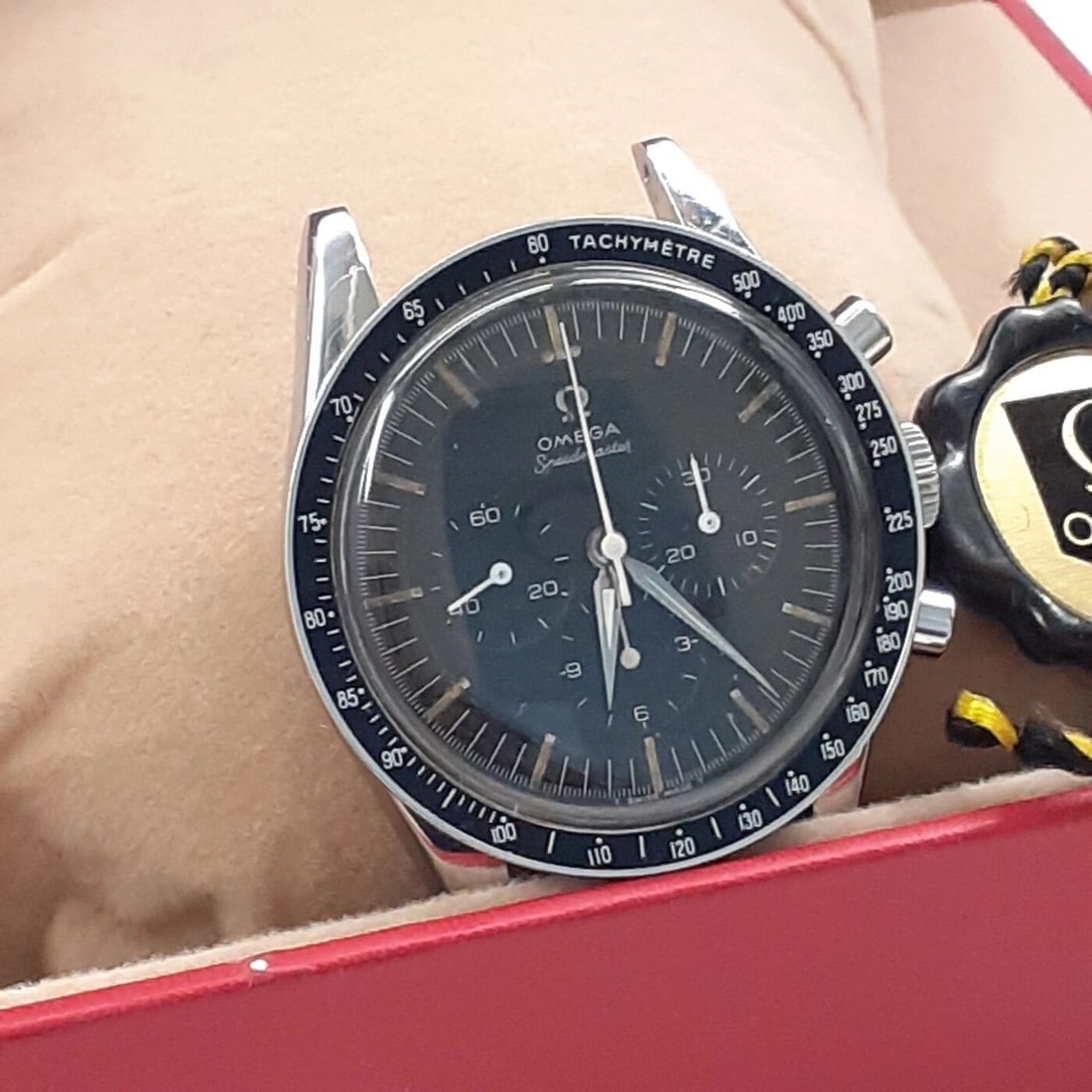 W/BOX COLLECTABLE OMEGA SPEEDMASTER 39 MM STEEL MANUAL HEAD ONLY WATCH 2998-3 (1 of 2)