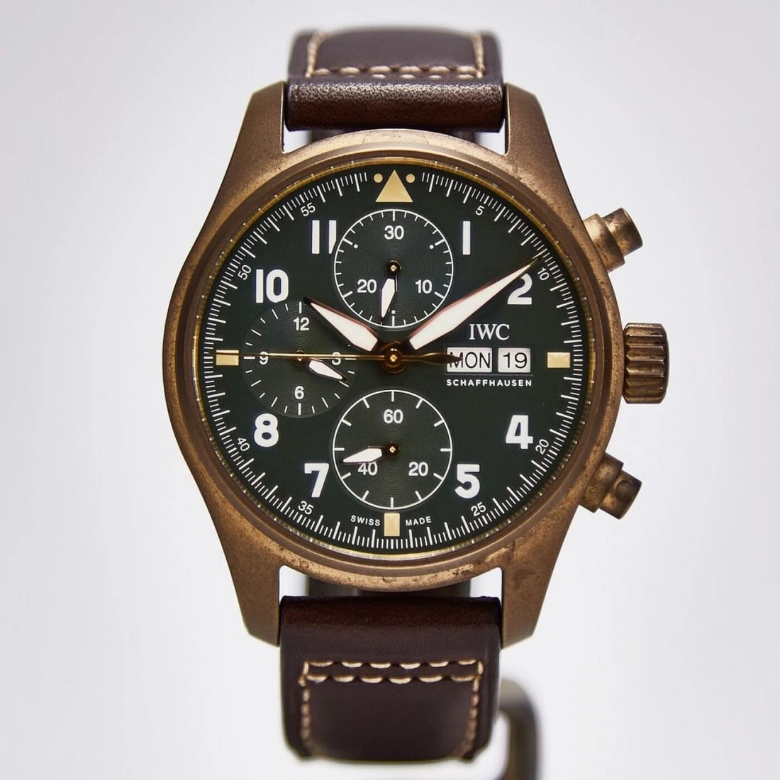 IWC PILOT'S SPITFIRE CHRONOGRAPH BRONZE GREEN 41 MM WATCH IW387902 COMPLETE (1 of 2)