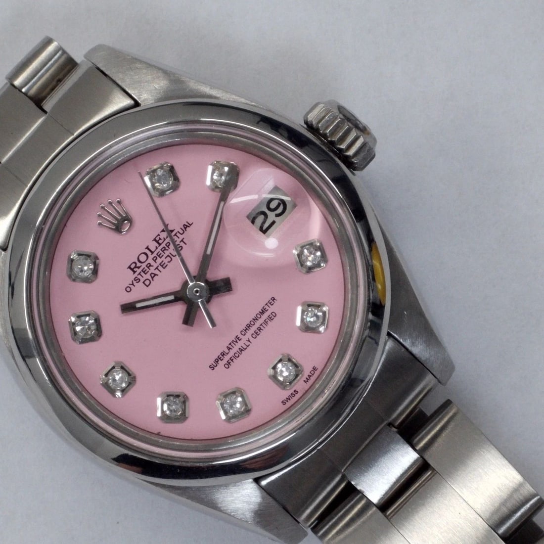 ROLEX LADIES DATEJUST 26 MM CANDY PINK DIAMOND DIAL OYSTER WATCH 6916 CIRCA 1982: ROLEX LADIES DATEJUST 26 MM CANDY PINK DIAMOND DIAL OYSTER WATCH 6916 CIRCA 1982 Not Found