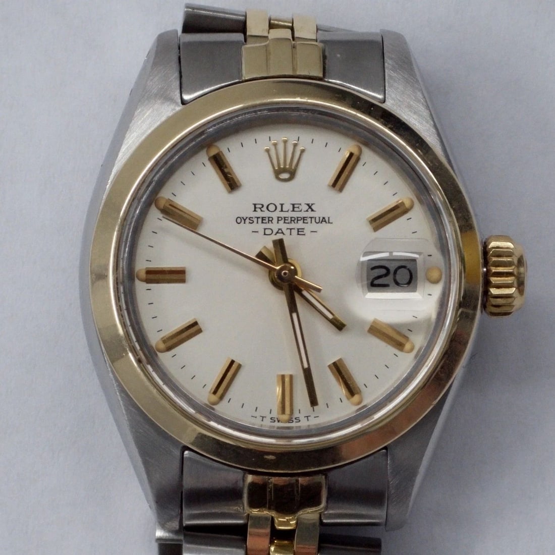 ROLEX LADIES DATE 26 MM TWO TONE JUBILEE AUTOMATIC WATCH 6916 CIRCA 1979 (1 of 2)