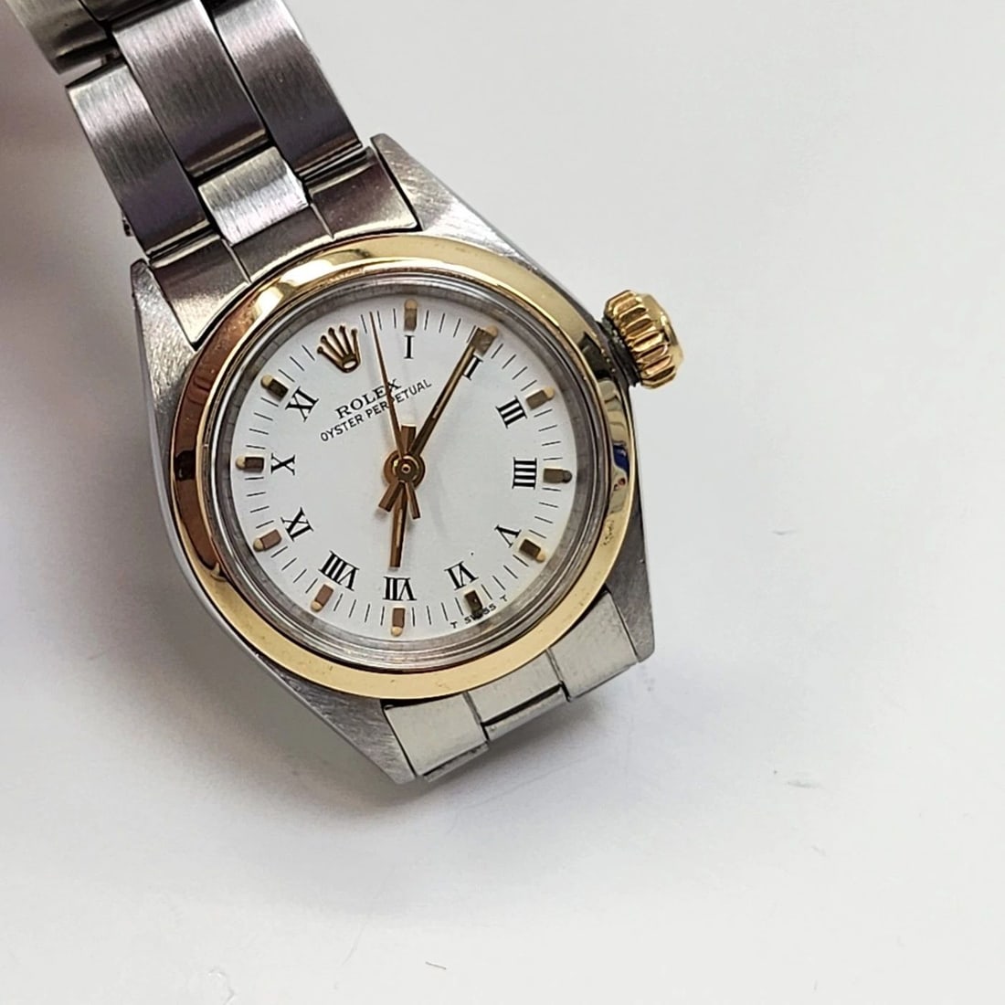 ROLEX OYSTER PERPETUAL LADIES 26 MM TWO TONE OYSTER WHITE ROMAN WATCH 6618 1971 (1 of 2)