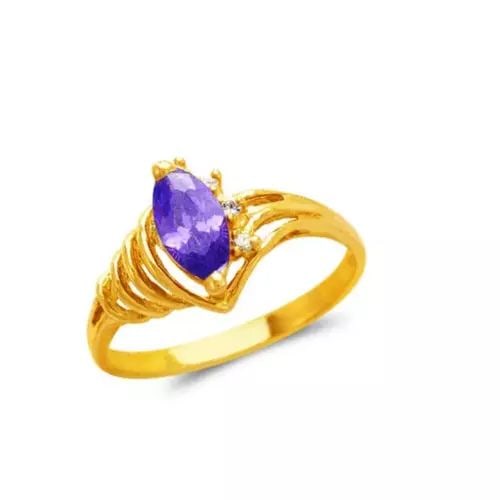 NEW 14K YELLOW GOLD LADIES CZ RING: NEW 14K YELLOW GOLD LADIES CZ RING 14K Yellow Gold Size 7 Approx. 8mm Stone, 10mm Center High Polished/Cubic Zirconia Weight: 2.4 Grams