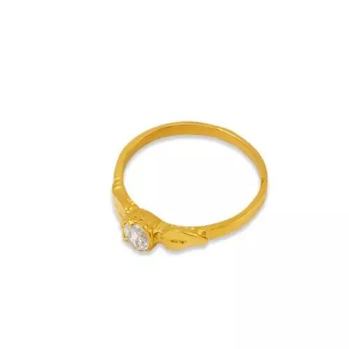 NEW 14K YELLOW GOLD KIDS CZ RING: NEW 14K YELLOW GOLD KIDS CZ RING 14K Yellow Gold Approx. 4mm [Center] High Polished/Cubic Zirconia Weight: 1.0 Grams