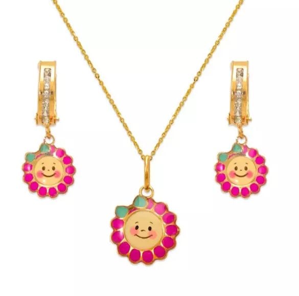 NEW 14K YELLOW GOLD SUNFLOWER ENAMEL SET: NEW 14K YELLOW GOLD SUNFLOWER ENAMEL SET 14K Yellow Gold Approx. Measurements: Earrings- 8x20mm, Pendant- 10x10mm Cubic Zirconia Enamel Finish Items in this Set: Earrings, Pendant Chains Sold Separate