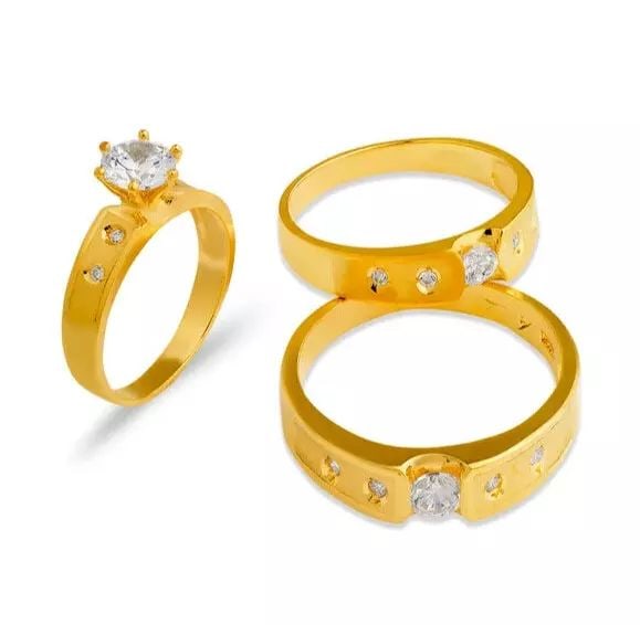 NEW 14K YELLOW GOLD WEDDING TRIO RING SET: NEW 14K YELLOW GOLD WEDDING TRIO RING SET 14K Yellow Gold Ladies band and engagement ring is size 7 Men's ring is size 10 Rings Also Sold Separately Available in Tricolor and White Gold Weight: 9.1 Gr