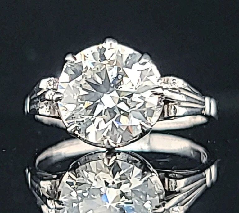 3.05CT. PLATINUM VINTAGE ENGAGEMENT RING NATURAL ROUND DIAMOND CIRC 1920'S GIA: 3.05CT. PLATINUM VINTAGE ENGAGEMENT RING NATURAL ROUND DIAMOND CIRC 1920'S GIA Gorgeous art deco filigree vintage Platinum Engagement ring circ 1920's GIA cert laboratory center natural round Diamond