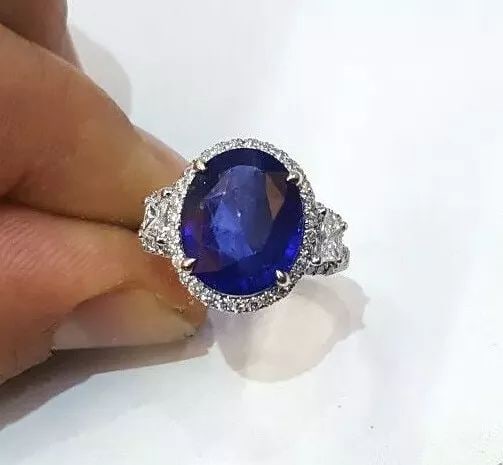 PLATINUM ENGAGEMENT RING 7.59CT. NATURAL GEM BLUE SAPPHIRE OVAL CUT (1 of 2)