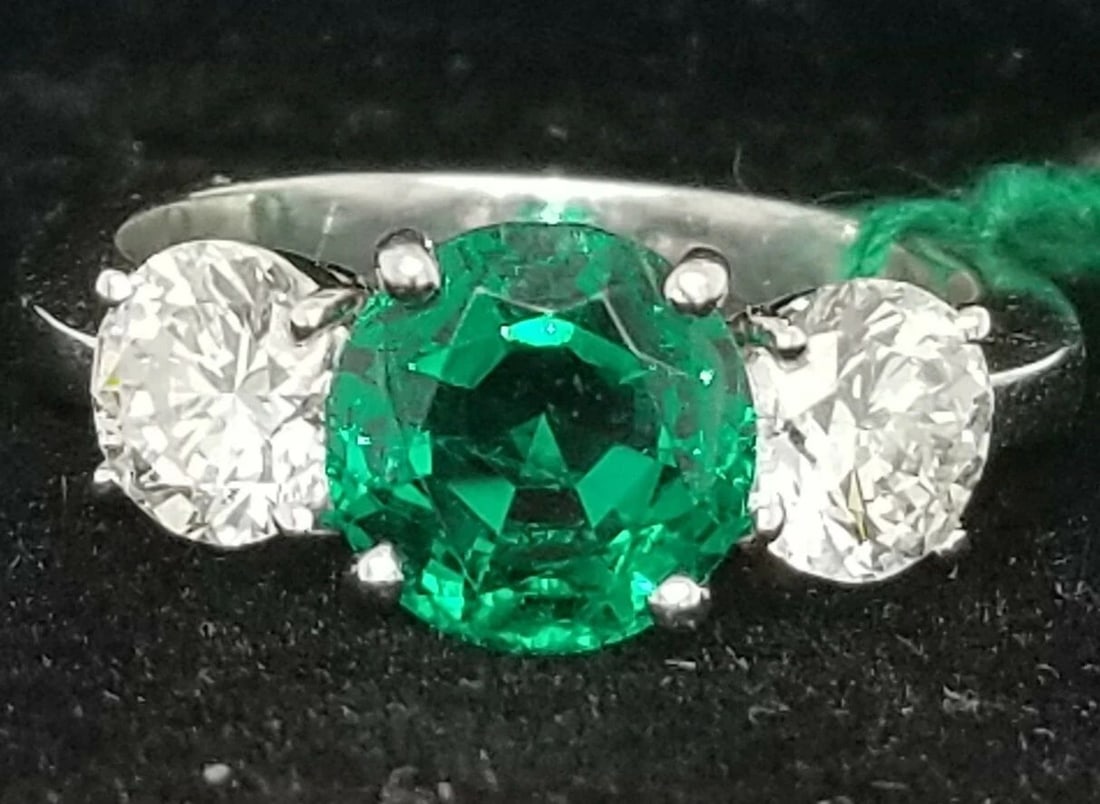 PLATINUM THREE STONES ENGAGEMENT RING 3.67CT. FLAWLESS EMERALD DIAMOND AGL CERT (1 of 2)