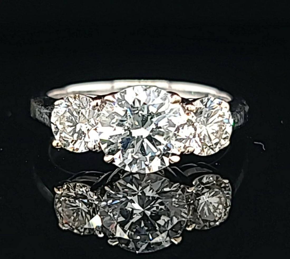 2.61CT VINTAGE 18K WHITE GOLD THREE STONE ENGAGEMENT RING NATURAL DIAMOND GIA (1 of 2)