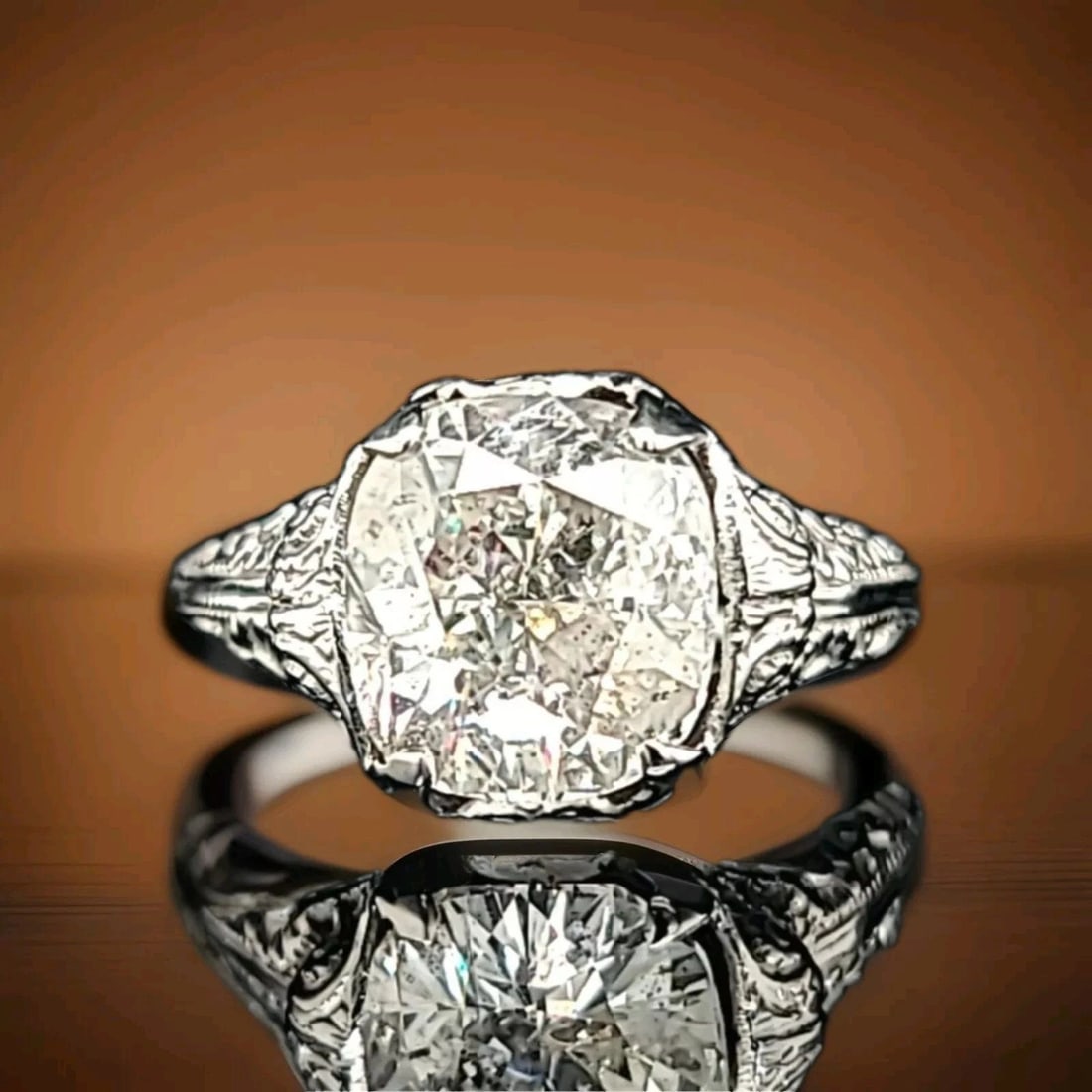 18K WHITE GOLD VINTAGE ENGAGEMENT RING 2.64CT.NATURAL DIAMOND CUSHION CIRC 1930: 18K WHITE GOLD VINTAGE ENGAGEMENT RING 2.64CT.NATURAL DIAMOND CUSHION CIRC 1930 Stunning Vintage Art Deco filigree cushion shape natural Diamond 18k white gold engagement ring circ 1930's center natur