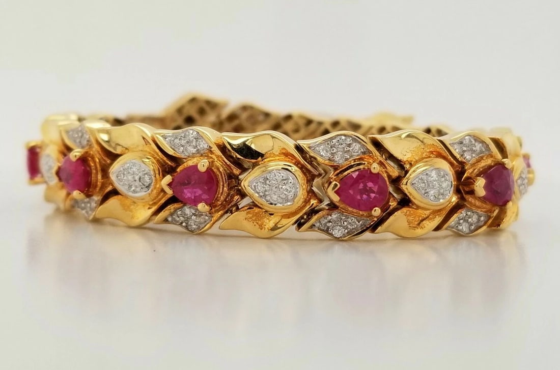 18K YELLOW GOLD BRACELET NATURAL DIAMOND RUBY 6.28CT. PEAR SHAPE (1 of 2)