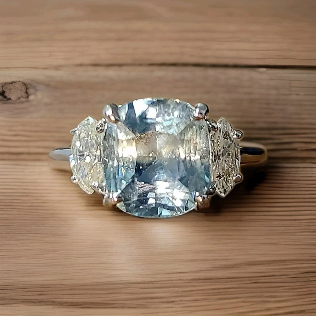 VINTAGE 14K WHITE GOLD ENGAGEMENT RING 5.14CT.UNTREATED TEAL SAPPHIRE CUSHION: VINTAGE 14K WHITE GOLD ENGAGEMENT RING 5.14CT.UNTREATED TEAL SAPPHIRE CUSHION GORGEOUS vintage 14k white gold engagement ring natural sapphire in cushion shape ,center set natural seafoam sapphire in