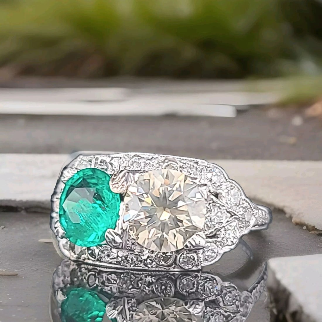 VINTAGE FILIGREE PLATINUM RING 2.68CT. NATURAL DIAMOND EMERALD RING CIRC 1930'S (1 of 2)