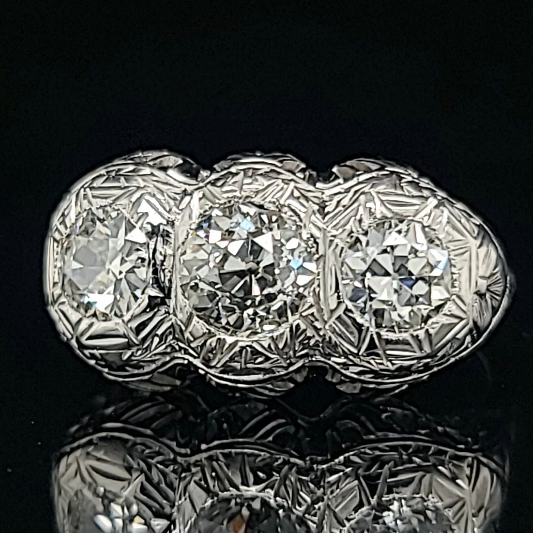 1.90CT VINTAGE FILIGREE 18K WHITE NATURAL DIAMOND THREE STONES ENGAGEMENT RING (1 of 2)