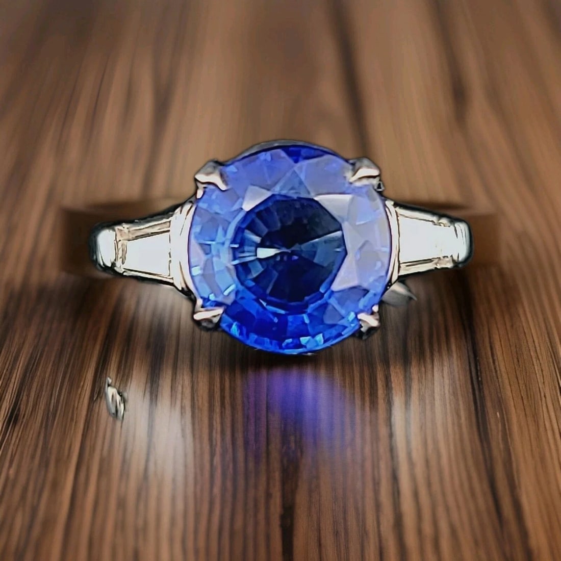 VINTAGE PLATINUM ENGAGEMENT RING 4.16CT. GEM BLUE SAPPHIRE ROUND SHAPE: VINTAGE PLATINUM ENGAGEMENT RING 4.16CT. GEM BLUE SAPPHIRE ROUND SHAPE GORGEOUS platinum Vintage ring natural blue sapphire ring center Natural treated diffused Sapphire in round shape weight 4.16ct.
