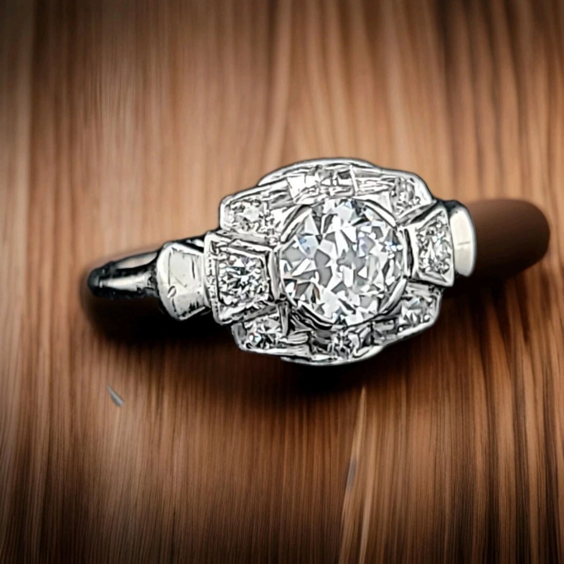 PLATINUM ENGAGEMENT FILIGREE RING NATURAL OLD EURO DIAMONDS 1.02CT.CIRC 1920'S: PLATINUM ENGAGEMENT FILIGREE RING NATURAL OLD EURO DIAMONDS 1.02CT.CIRC 1920'S Gorgeous Vintage art deco filigree Diamond in platinum ring.circ 1920's set center round natural old euro diamonds weight