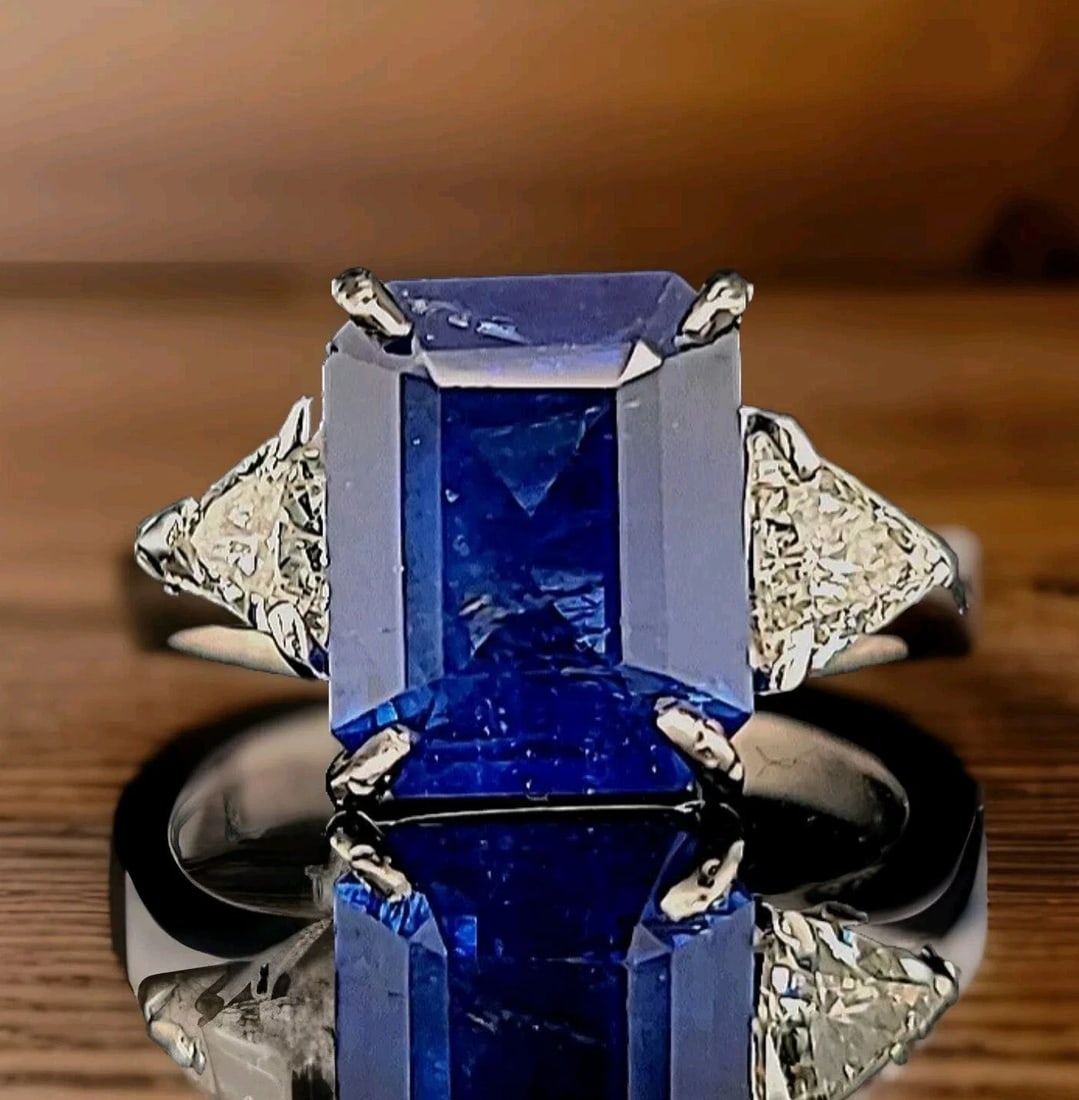 VINTAGE PLATINUM ENGAGEMENT RING 3.36CT. NATURAL SAPPHIRE IN RECTANGULAR SHAPE: VINTAGE PLATINUM ENGAGEMENT RING 3.36CT. NATURAL SAPPHIRE IN RECTANGULAR SHAPE GORGEOUS vintage platinum engagement ring gem natural blue sapphire in emerald shape Center natural sapphire weight 3.36c