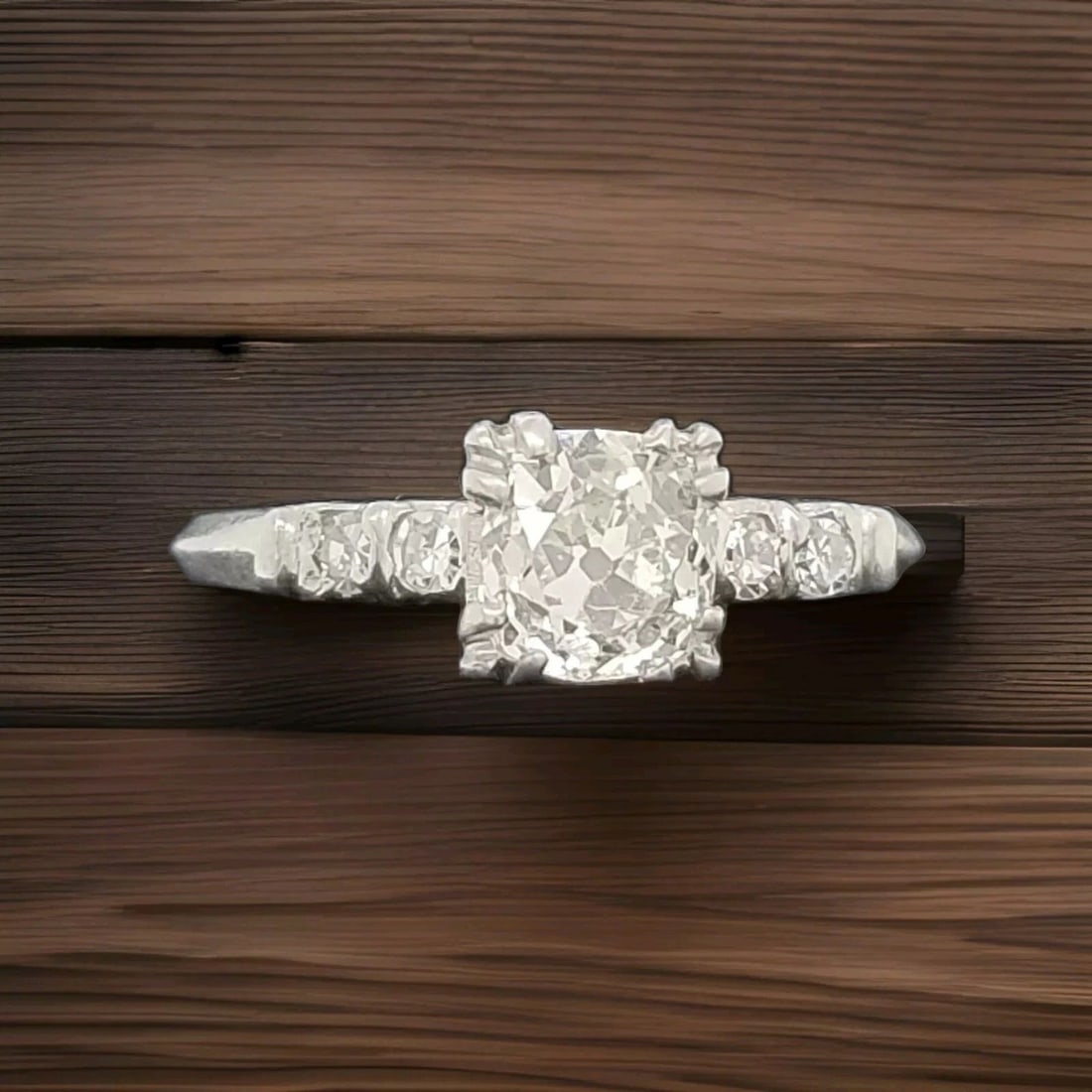 VINTAGE PLATINUM ENGAGEMENT RING 1.05CT. NATURAL OLD MINE CUT DIAMOND CIRC 1920': VINTAGE PLATINUM ENGAGEMENT RING 1.05CT. NATURAL OLD MINE CUT DIAMOND CIRC 1920' Vintage Art Deco OLD MINE CUT Diamond Platinum engagement ring center old mine cut natural diamond weight 1.05ct. SIZE