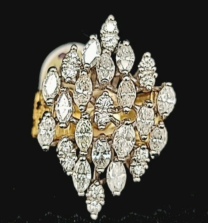 18K WHITE YELLOW GOLD VINTAGE 2.75CT NATURAL MARQUISE DIAMOND ENGAGEMENT RING (1 of 2)