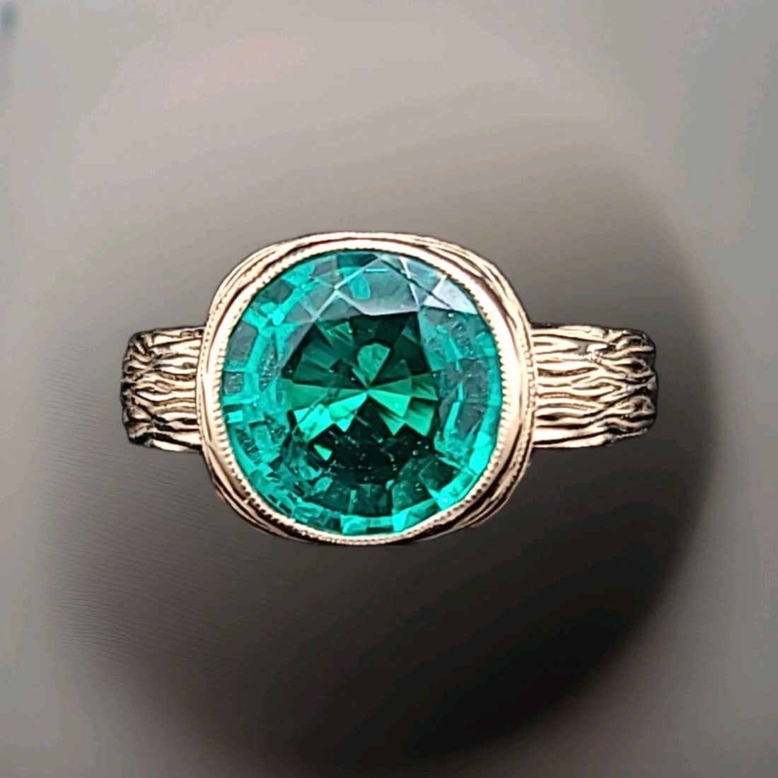 VINTAGE 18K YELLOW GOLD ENGAGEMENT RING 3.03CT.LAB GROWN ROUND GREEN EMERALD: VINTAGE 18K YELLOW GOLD ENGAGEMENT RING 3.03CT.GEM ROUND GREEN EMERALD This stunning vintage ring is crafted from 18K yellow gold and features a beautiful round green lab-grown emerald as its centerpi