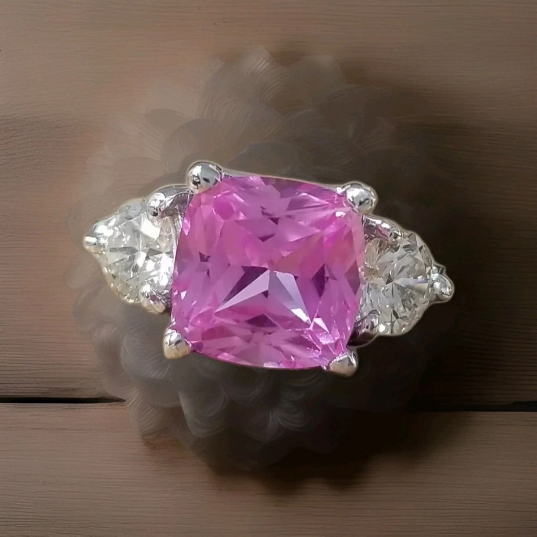 VINTAGE 14K WHITE GOLD ENGAGEMENT RING 4.90CT.LAB GROWN PINK SAPPHIRE CUSHION: VINTAGE 14K WHITE GOLD ENGAGEMENT RING 4.90CT.PINK SAPPHIRE CUSHION SHAPE GORGEOUS vintage 14K WHITE GOLD engagement ring pink sapphire in cushion shape center lab grown sapphire weight 4.90carat . si