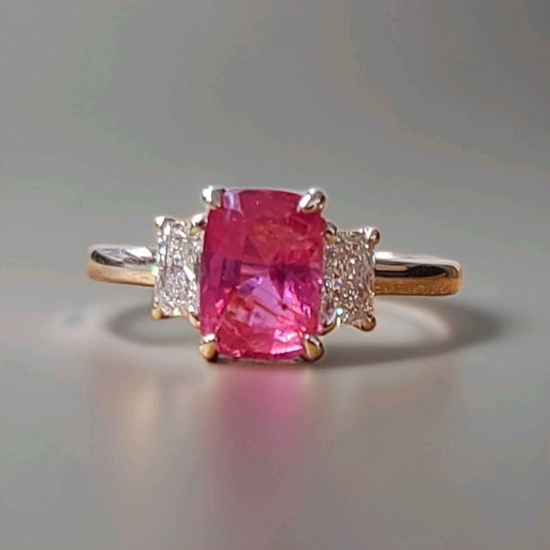 VINTAGE 14K WHITE GOLD ENGAGEMENT RING 2.04CT.NATURAL PINK SAPPHIRE CUSHION GIA (1 of 2)
