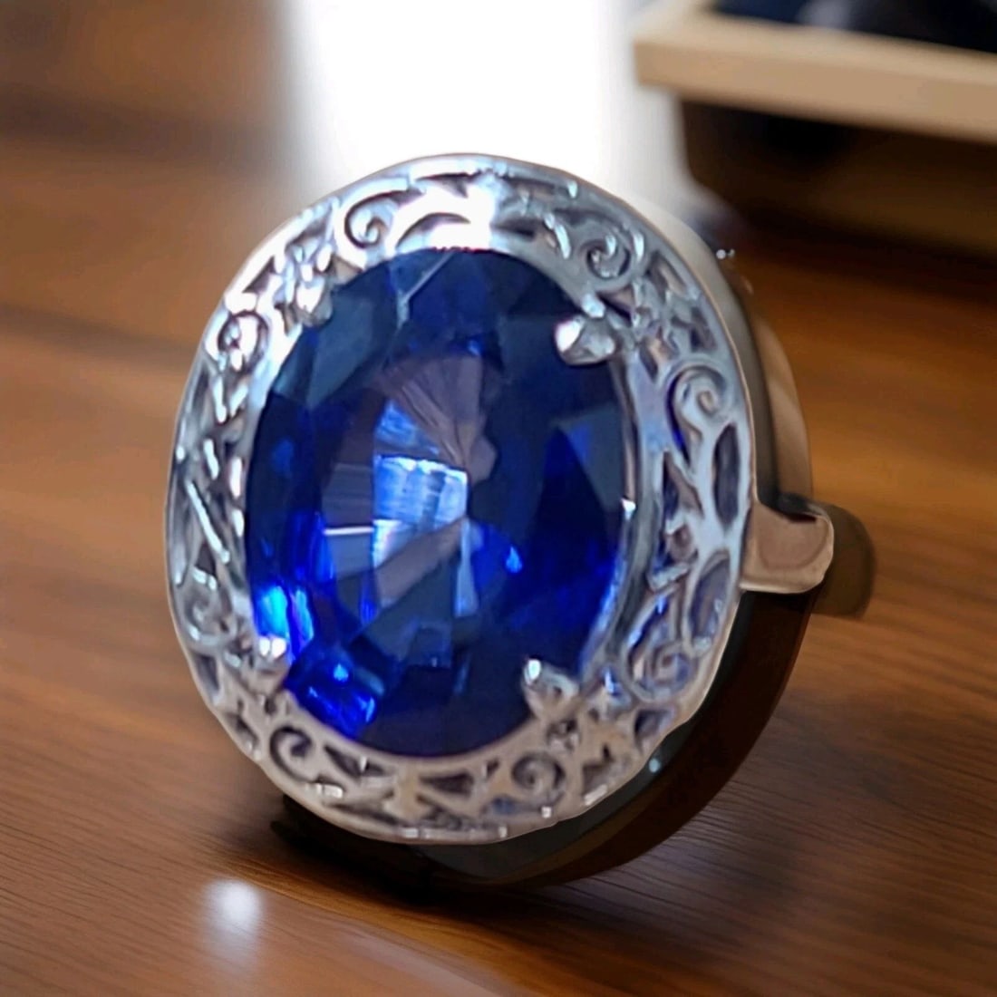 VINTAGE 14K WHITE GOLD ENGAGEMENT RING 12.62CT.LAB GROWN BLUE SAPPHIRE OVAL CUT: VINTAGE 14K WHITE GOLD ENGAGEMENT RING 12.62CT. GEM OVAL BLUE SAPPHIRE GORGEOUS VINTAGE ELEGANT 14K WHITE GOLD ENGAGEMENT RING CIRC 1950'S CENTER LAB GROWN BLUE SAPPHIRE IN OVAL SHAPE WEIGHT 12.62CARA