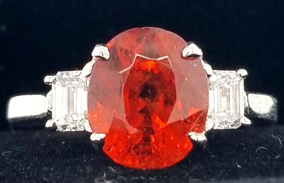 14K WHITE GOLD RING 4.32CT. NATURAL ORANGE SAPPHIRE OVAL SHAPE (1 of 2)