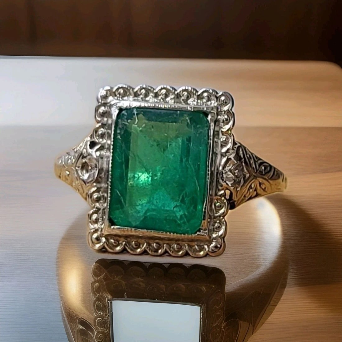 VINTAGE 14K YELLOW GOLD ENGAGEMENT RING 2.61CT.NATURAL GREEN EMERALD CIRC 1930'S: VINTAGE 14K YELLOW GOLD ENGAGEMENT RING 2.61CT.NATURAL GREEN EMERALD CIRC 1930'S This vintage 14k yellow gold engagement ring from the 1930s features a 2.61ct natural green emerald as the main stone.