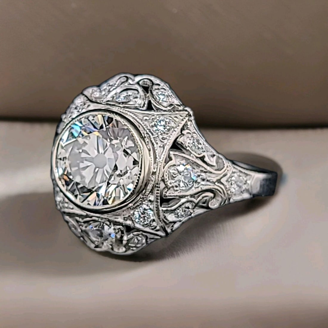 VINTAGE FILIGRE 14K WHITE GOLD RING 1.72CT.OLD EURO CUT ROUND LAB GROWN DIAMOND: VINTAGE FILIGRE 14K WHITE GOLD RING 1.72CT.OLD EURO CUT ROUND LAB GROWN DIAMOND This Vintage Filigree 14k White Gold Ring features a beautiful 1.72CT Old Euro Cut Round Lab Grown Diamond as the main s