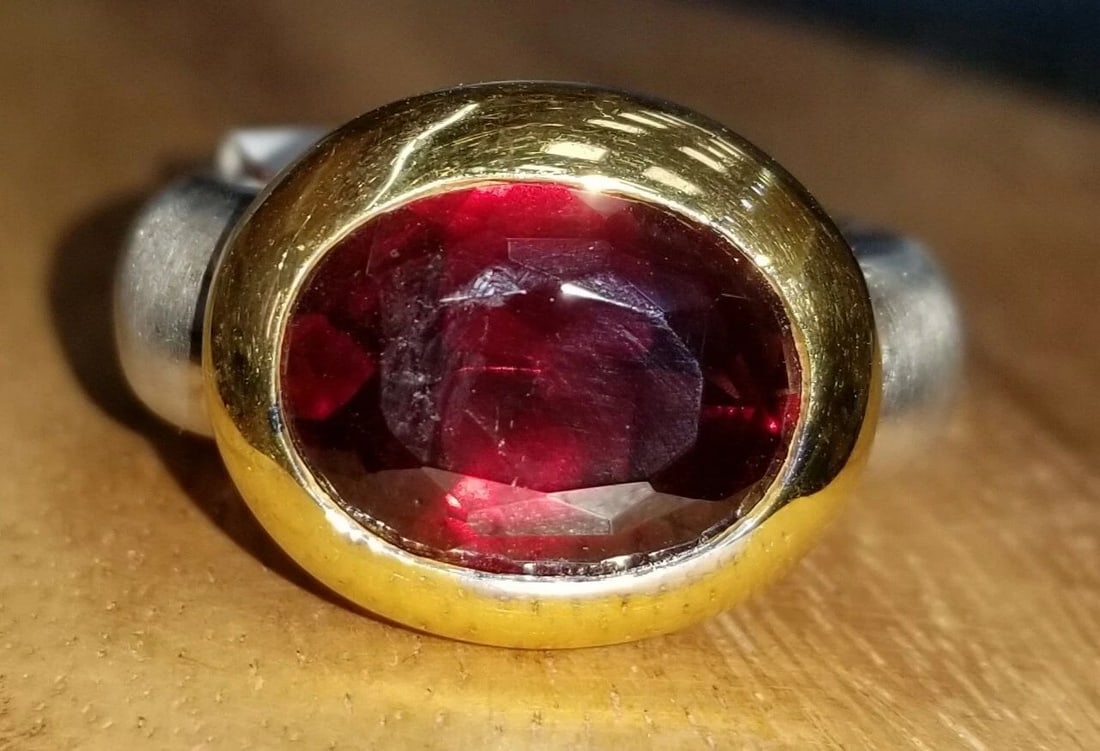 18K YELLOW WHITE GOLD RING 8.73CT. NATURAL RED GARNET OVAL SHAPE (1 of 2)