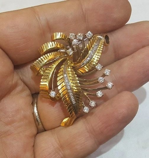 VINTAGE PLATINUM 18K YELLOW GOLD DIAMOND BROOCH (1 of 2)