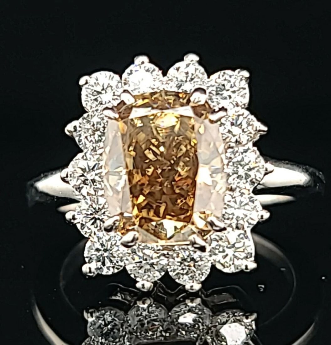 14K WHITE GOLD ENGAGEMENT RING 4.92CT. CHAMPAGNE MOISSANITE CUSHION SHAPE VVS1 (1 of 2)