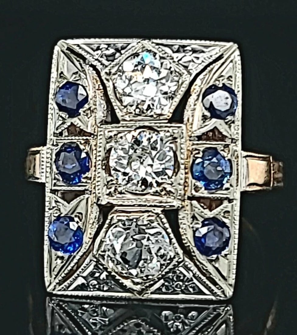 14K WHITE GOLD VINTAGE NATURAL OLD MINE CUT SAPPHIRE DIAMOND RING 1.65CT: 14K WHITE GOLD VINTAGE NATURAL OLD MINE CUT SAPPHIRE DIAMOND RING 1.65CT Gorgeous Vintage art deco Natural old mine cut diamond blue sapphire 14k yellow white gold ring center set three old mine cut n