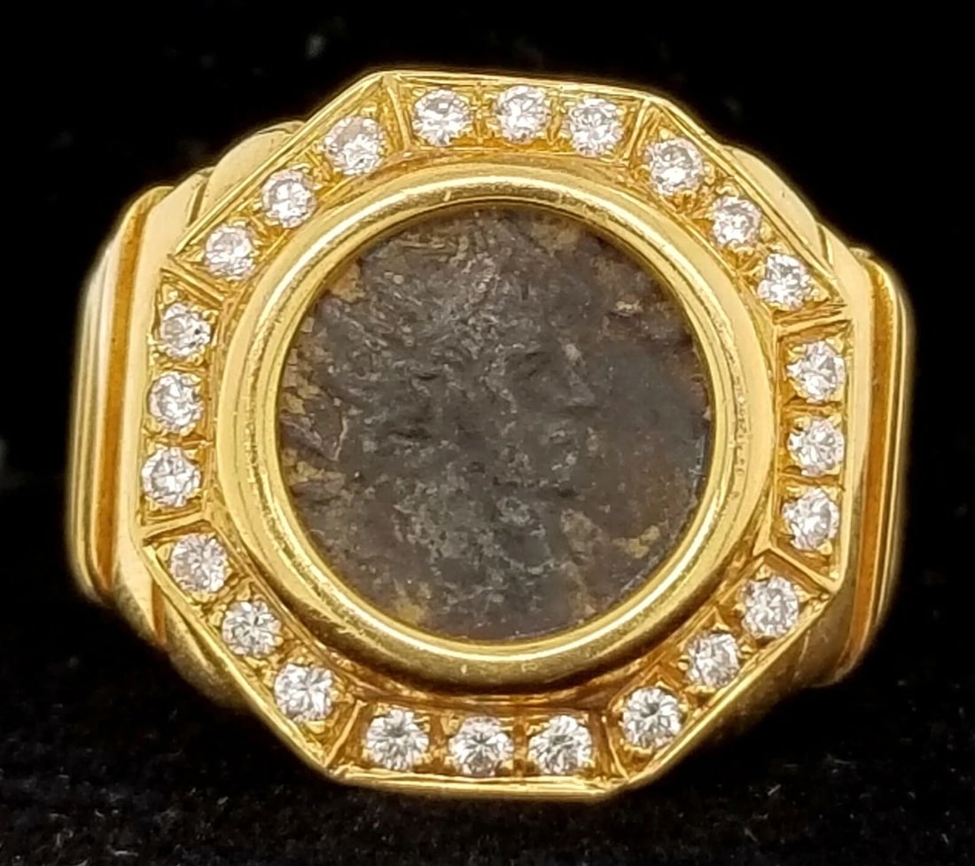 VINTAGE 18K YELLOW GOLD ANTIQUE COIN RING (1 of 2)