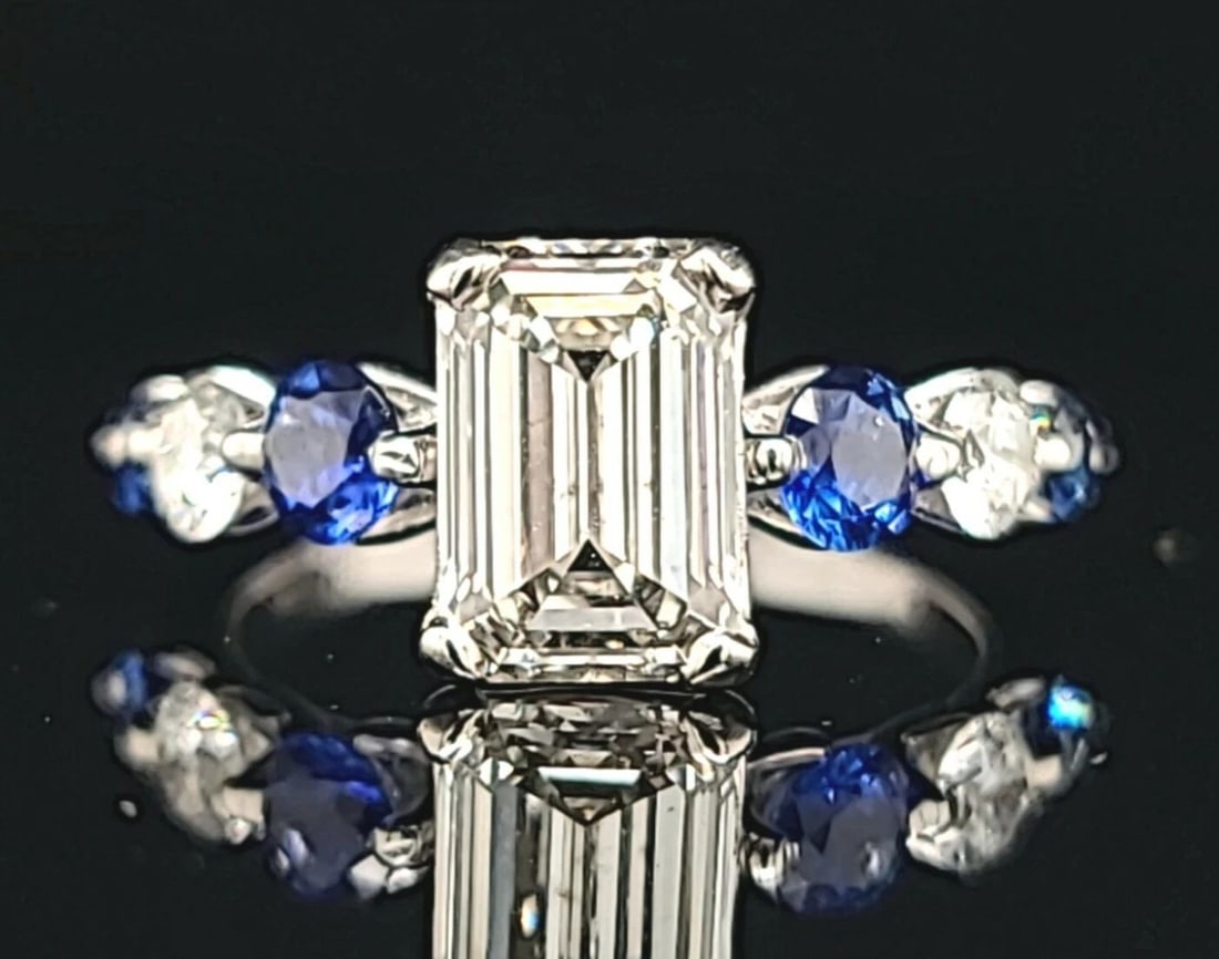 PLATINUM ENGAGEMENT RING LAB GROWN DIAMOND SAPPHIRE 1.61CT. EMERALD CUT: PLATINUM ENGAGEMENT RING LAB GROWN DIAMOND SAPPHIRE 1.61CT. EMERALD CUT GORGEOUS platinum Lab grown diamond diamond engagement ring ,center lab grown diamond in emerald cut weight 1.61ct SI1 K color A