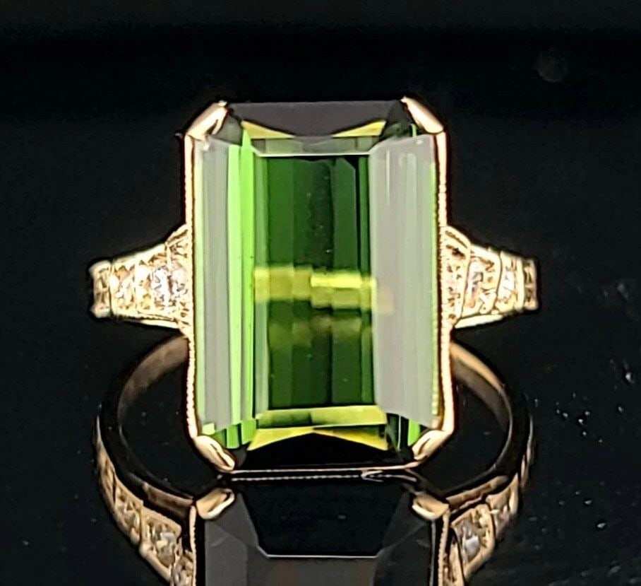VINTAGE 14K YELLOW GOLD ENGAGEMENT RING 4.96CT. NATURAL GREEN TOURMALINE (1 of 2)