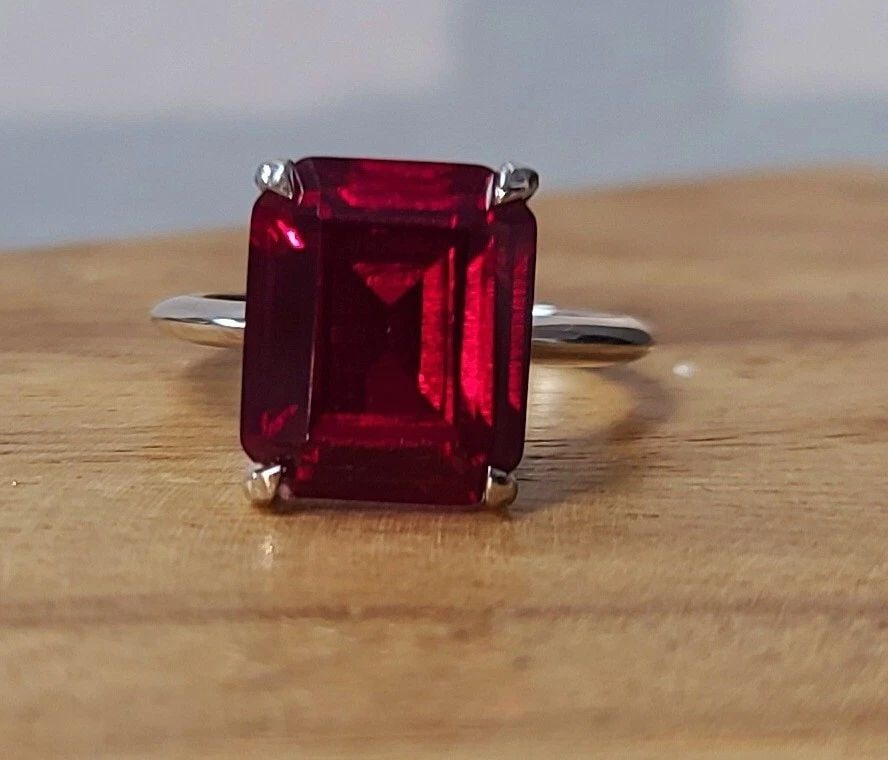 VINTAGE 14K WHITE GOLD ENGAGEMENT RING 7.48CT. LAB-GROWN VIVID RUBY EMERALD CUT (1 of 2)