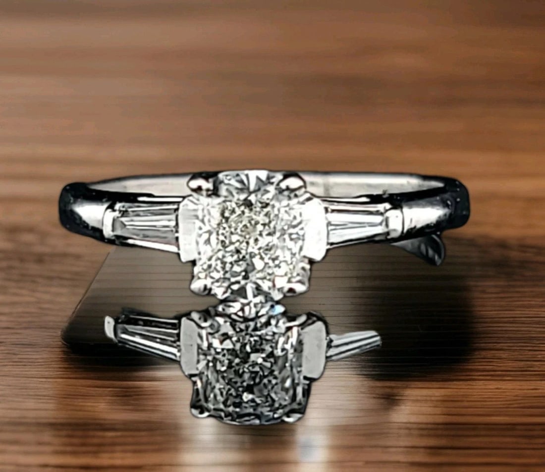PLATINUM VINTAGE ENGAGEMENT RING CUSHION CUT DIAMOND 0.80CT I-SI1 GIA CERT.: PLATINUM VINTAGE ENGAGEMENT RING CUSHION CUT DIAMOND 0.80CT I-SI1 GIA CERT. Gorgeous Vintage cushion CUT Diamond Platinum Engagement ring center natural cushion cut diamond weight 0.80ct GIA CERT SIZE