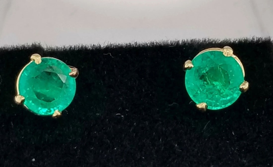 STUDS EARRINGS 14K YELLOW GOLD 1.76CT. NATURAL GREEN EMERALD ROUND SHAPE (1 of 2)