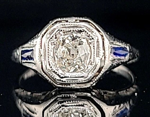 0.65CT VINTAGE FILIGREE RING OLD MINE CUT DIAMOND BELAIS 18K WHITE GOLD: 0.65CT VINTAGE FILIGREE RING OLD MINE CUT DIAMOND BELAIS 18K WHITE GOLD Gorgeous Vintage Antique 18k white gold Engagement ring filigree art deco ROUND OLD CUT Diamond circ 1920's center set natural o